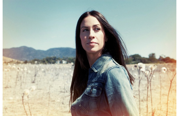 Track Of The Day #104: Alanis Morissette - Numb