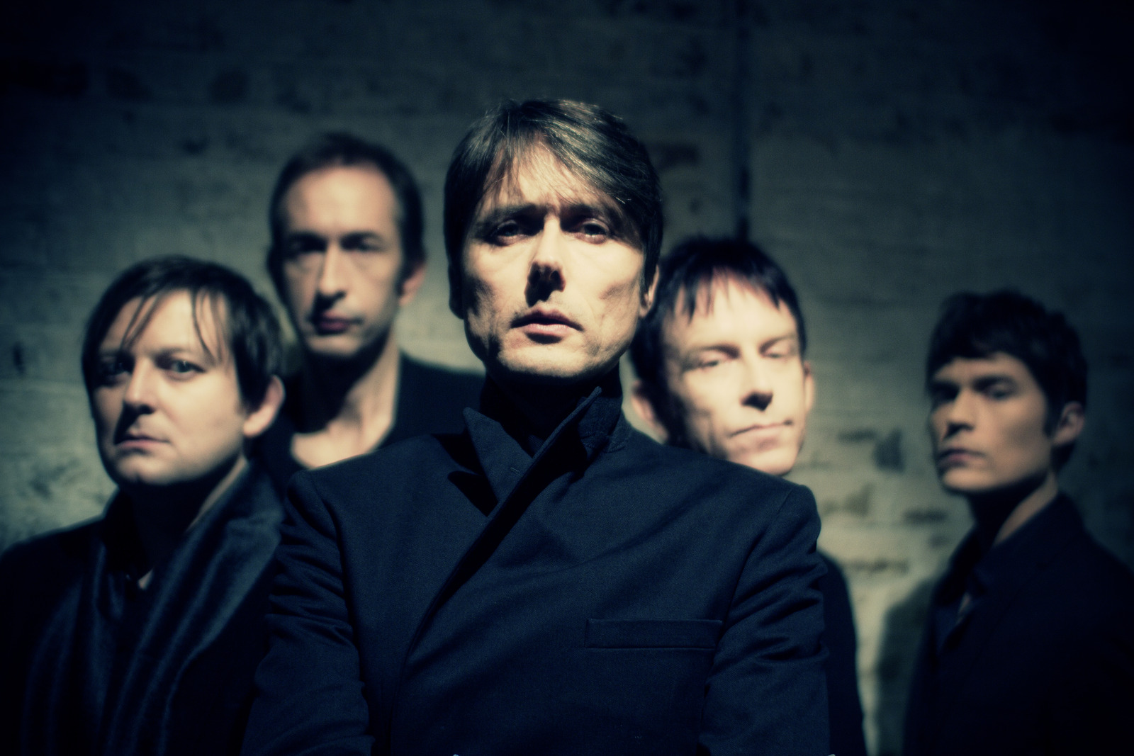 Suede break 10 year silence with 'Barriers' first new track from new LP 'Bloodsports' due in March