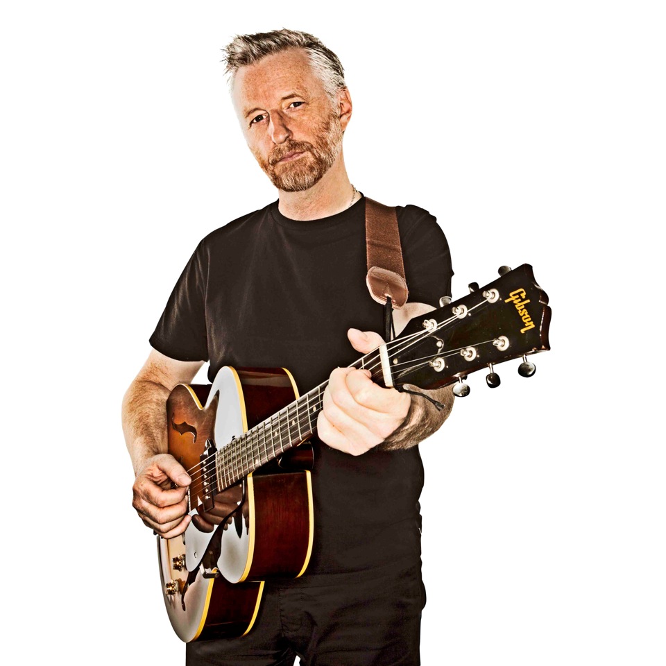Billy Bragg to receive AIM 'Outstanding Contribution' Award