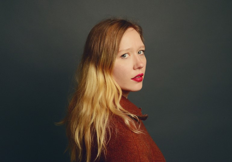 NEWS: Julia Jacklin shares video for ‘Don’t Let the Kids Win’