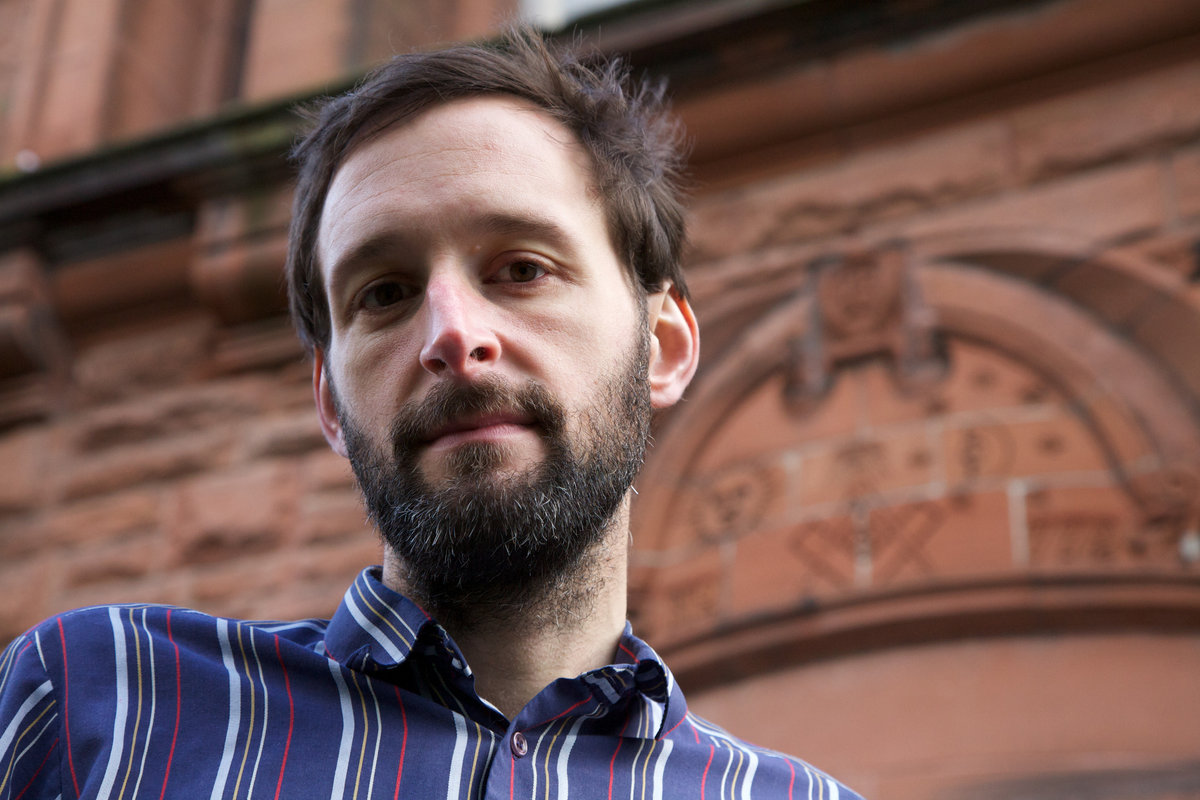 Track Of The Day #981: Alasdair Roberts - The Angry Laughing God