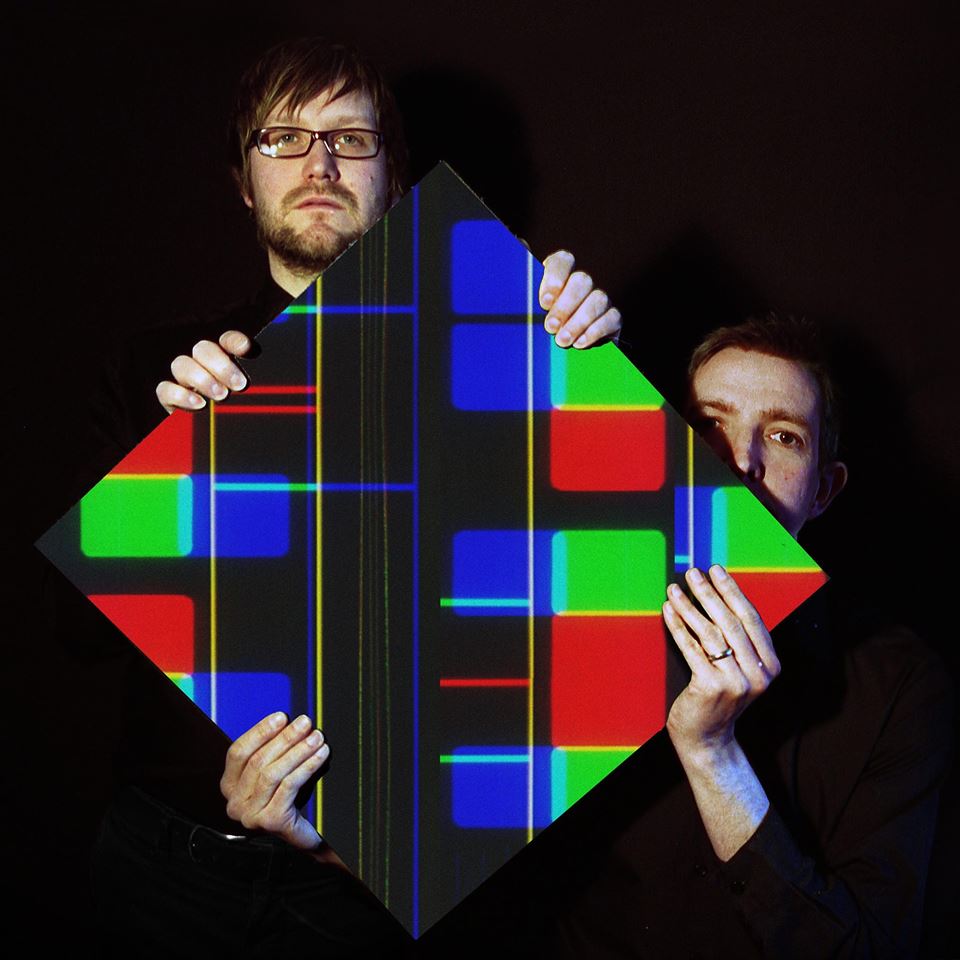 Track Of The Day #1056: Warm Digits (feat Sarah Cracknell) - Growth Of Raindrops 2