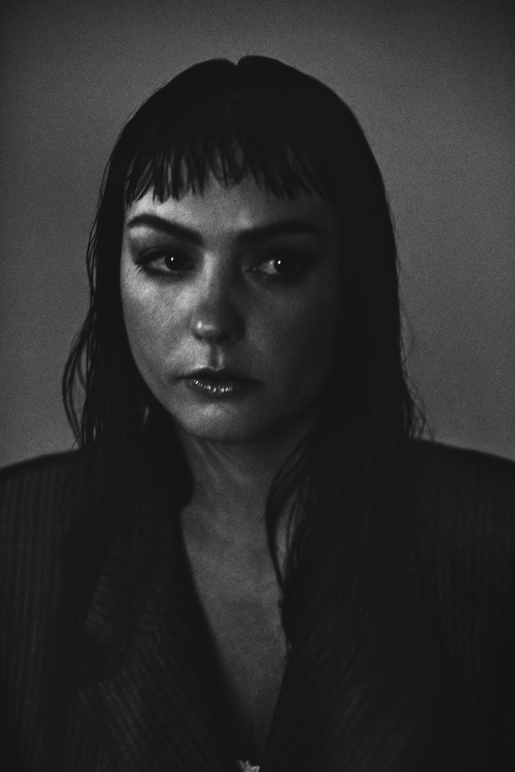 NEWS: Angel Olsen announces  'Whole New Mess' album and shares title track