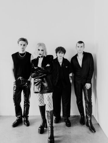 NEWS: Pale Waves reveal biting new single, 'Jealousy,' from upcoming album 'Unwanted' 1