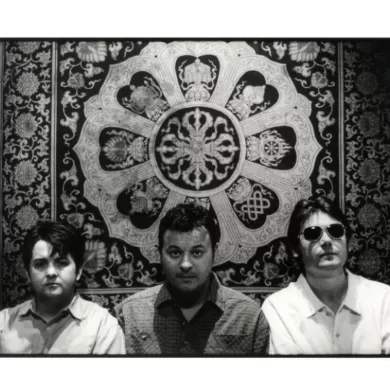 NEWS: Manic Street Preachers tease 'Know Your Enemy' reissue with video for another unreleased track 'Studies in Paralysis'