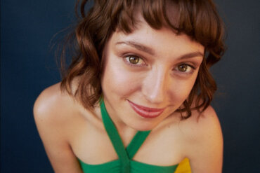 NEWS: Stella Donnelly reveals new video for the bittersweet relationship dialogue of 'How Was Your Day?'