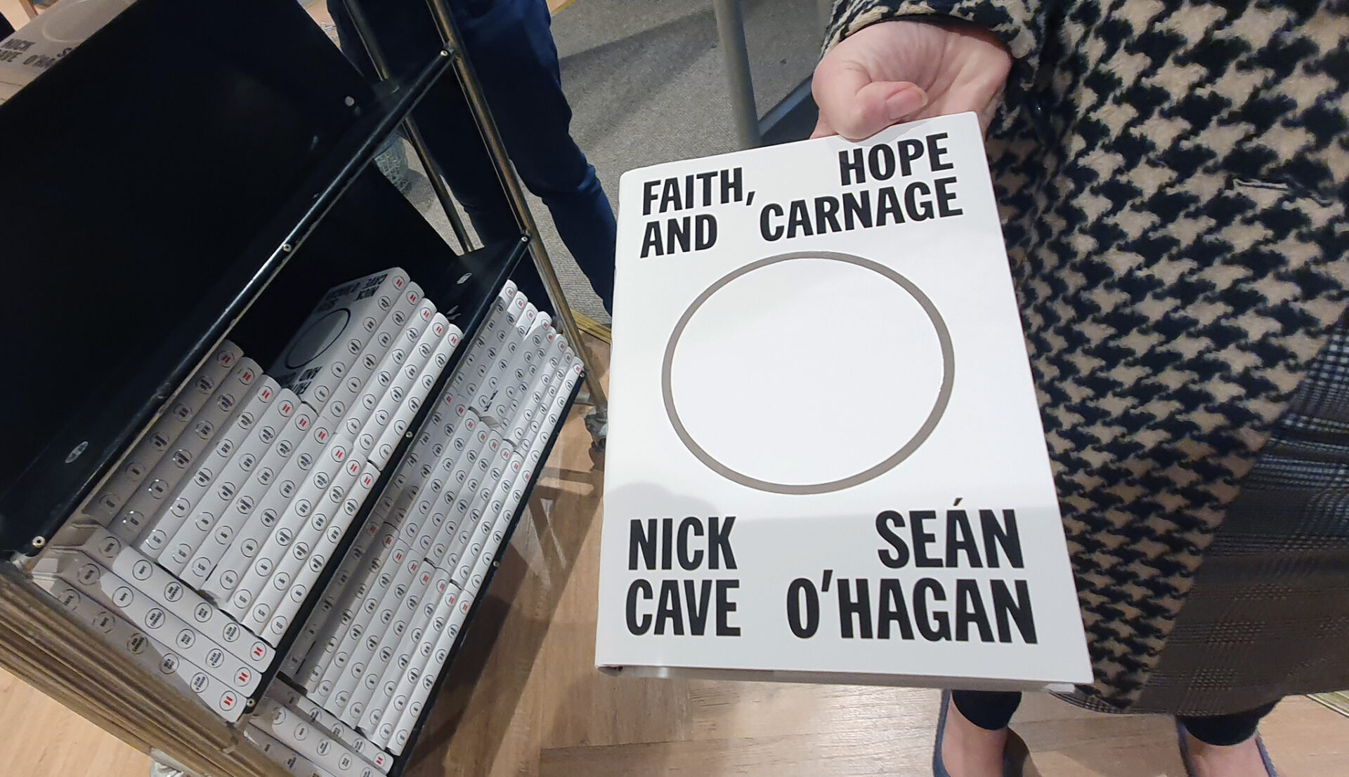 Faith, Hope and Carnage: Nick Cave & Seán O'Hagan book signing event – Waterstones, Leeds, 21/09/2022 1