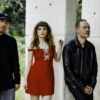 NEWS: CHVRCHES release surprise new single, 'Over'