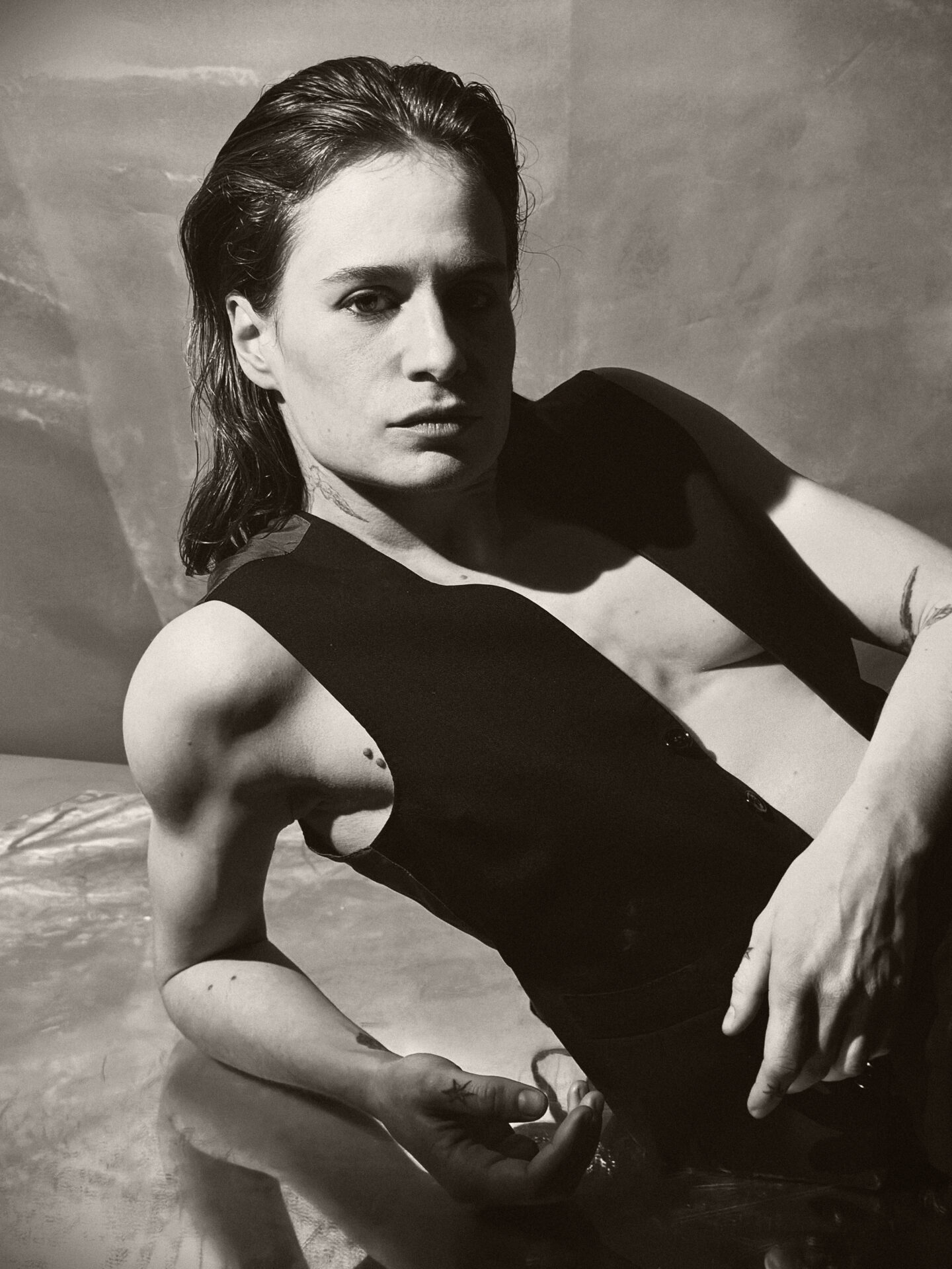 NEWS: Christine and the Queens announces new album 'PARANOÏA, ANGELS, TRUE LOVE' & new single 'To be honest' out now