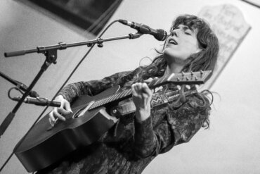 LIVE: Elanor Moss / The Howl & The Hum (solo) / Wounded Bear – National Centre for Early Music, York, 19/05/2023 1